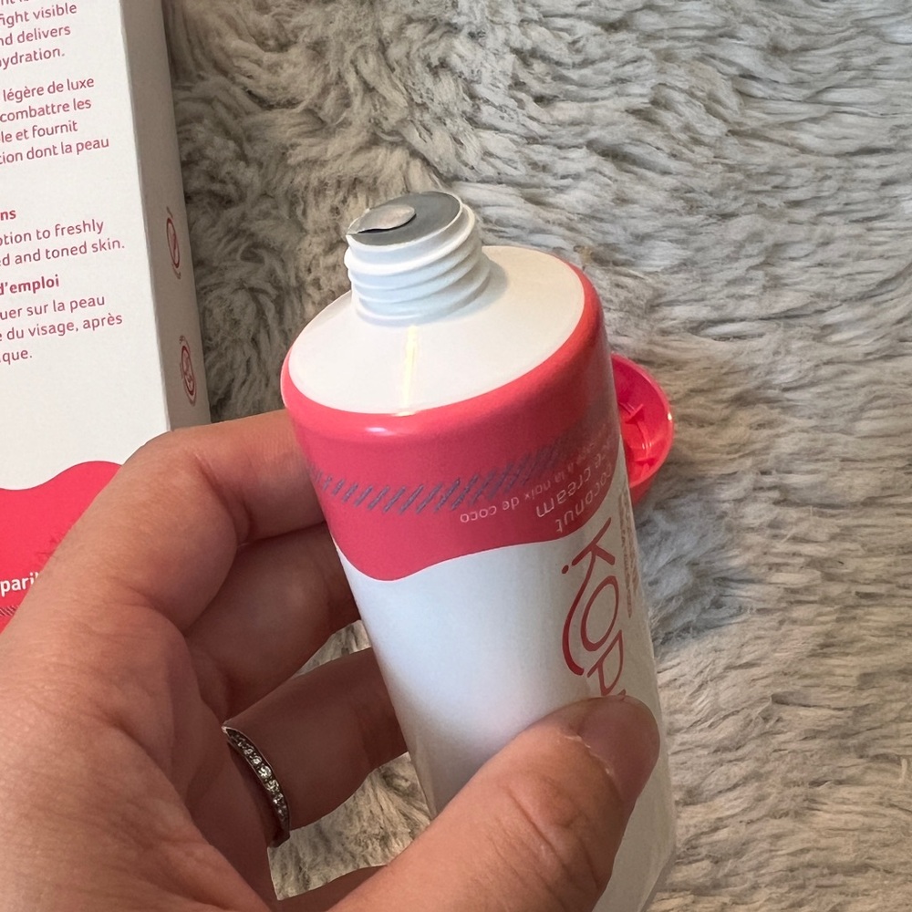 Kopari Coconut Face Cream - Picture 3 of 3